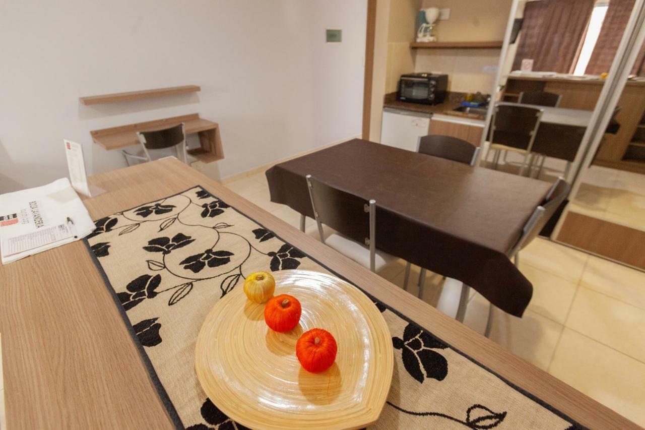 Apart Hotel Rivadavia 815 Neuquén Kültér fotó